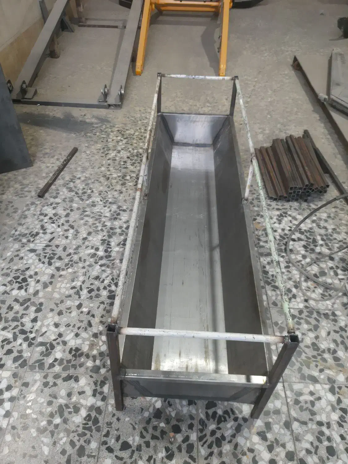 آخورگوسفندوبره پرواری|ماشین‌آلات صنعتی|نجف‌آباد, کهریزسنگ|دیوار