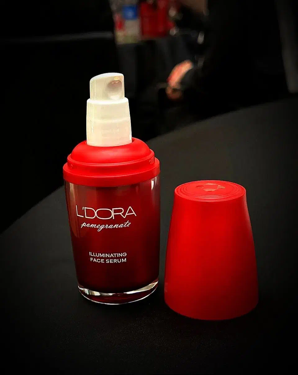 سرم روشن کننده صورت لدورا|آرایشی، بهداشتی، درمانی|رشت, نامجو|دیوار