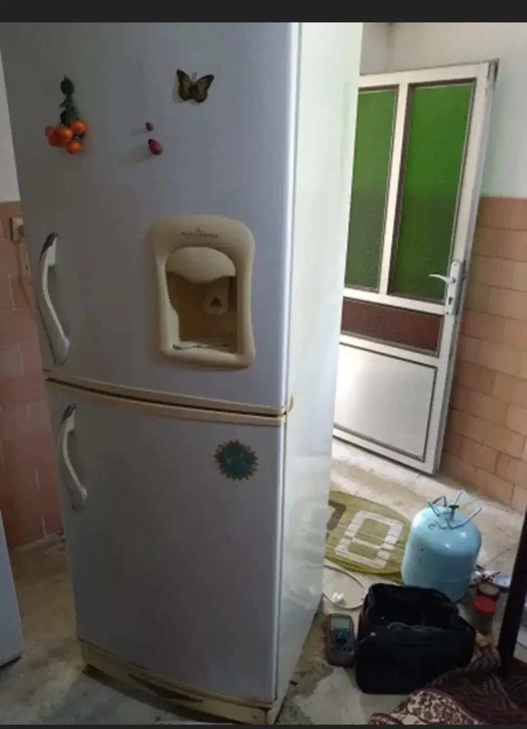 تعمیرات یخچال فریزر درمحل. شارژ گاز. وموتور یخچال|خدمات پیشه و مهارت|مشهد, طبرسی شمالی|دیوار