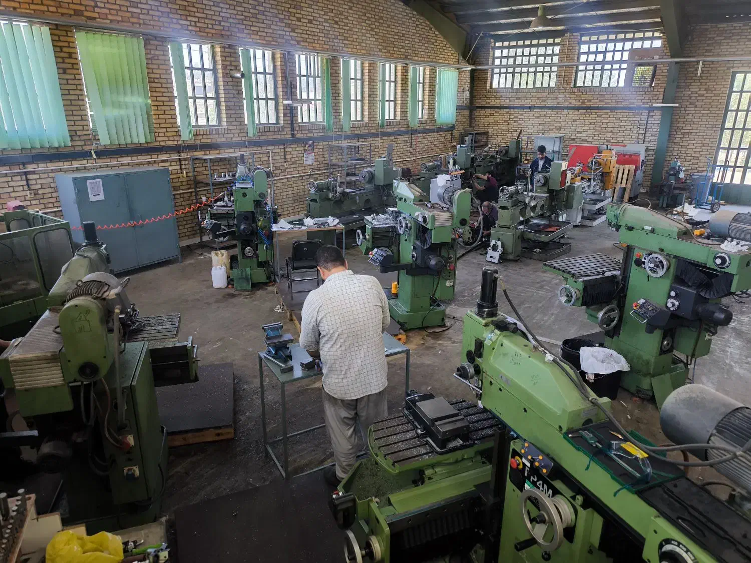 آموزش و استخدام (تراشکاری،فرزکاری،cnc)|خدمات آموزشی|کاشان, راوند|دیوار