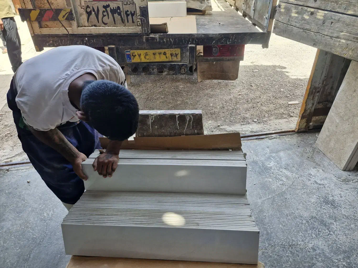 کارگر ساده + فنی کار مرتبط با تولید سنگ ساختمانی|استخدام صنعتی، فنی، مهندسی|تربت جام, امام|دیوار