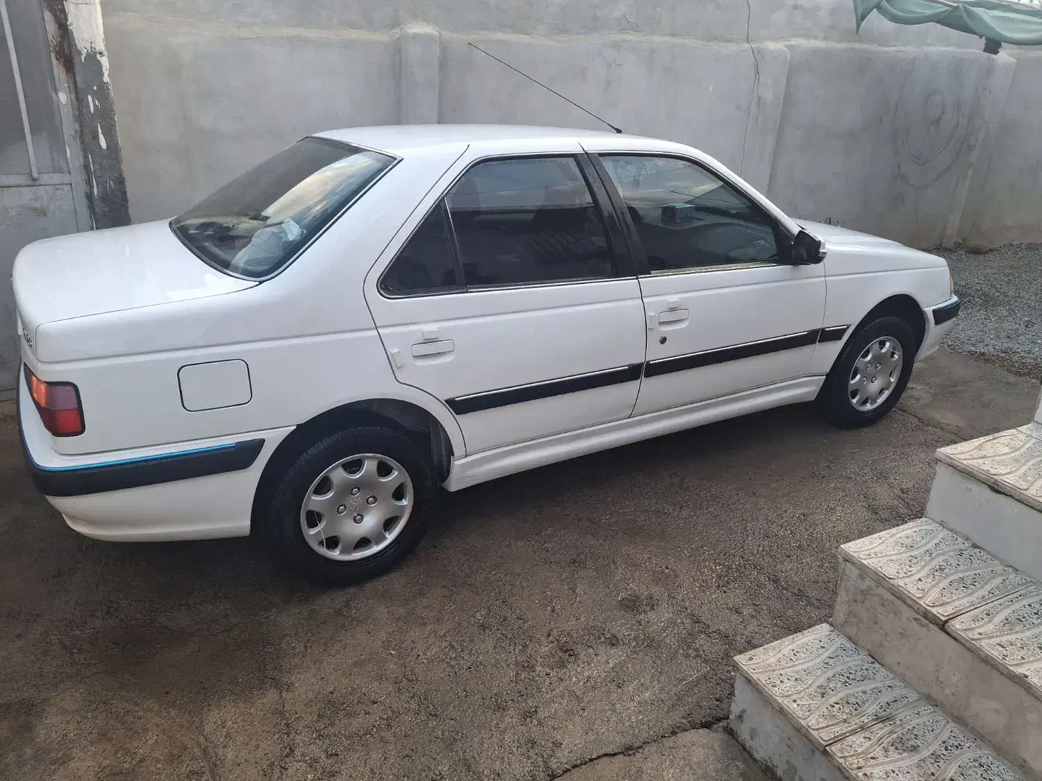 پژو پارس سال1401|خودرو سواری و وانت|بروجرد, |دیوار