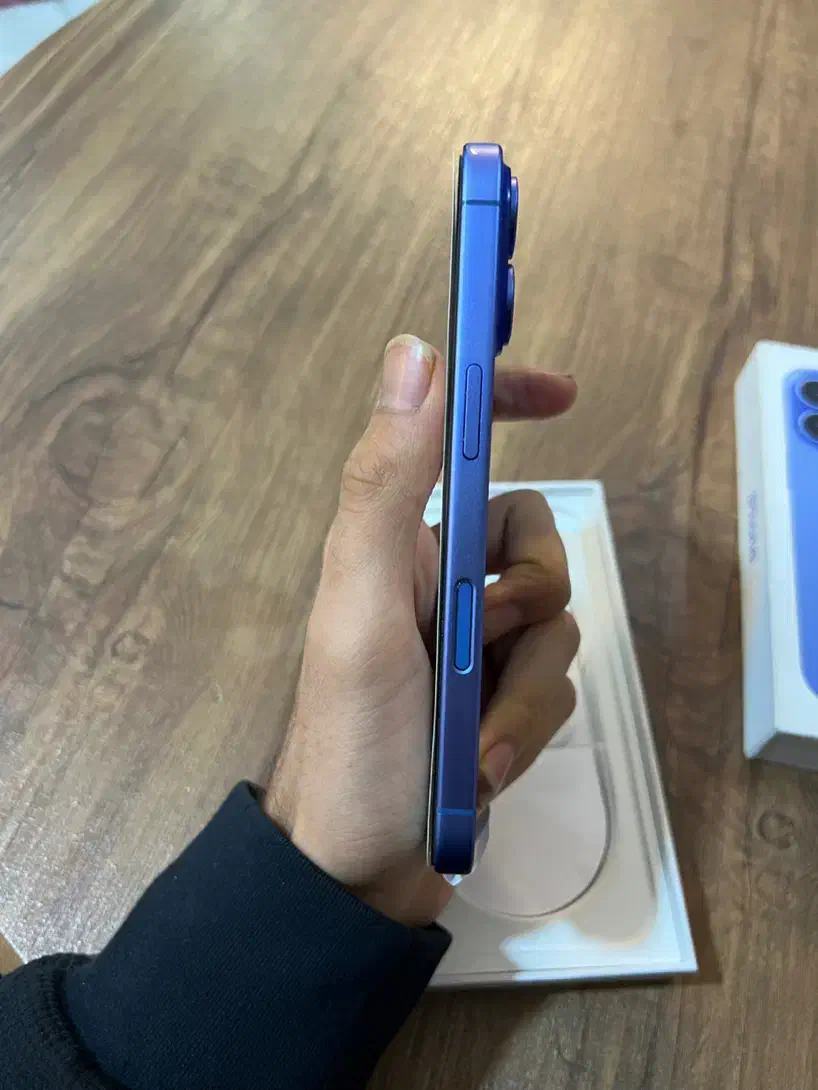 ایفون ۱۶ نرمال ۱۲۸ گیگ شرکتی iphone 16 normal|موبایل|کرج, عظیمیه|دیوار