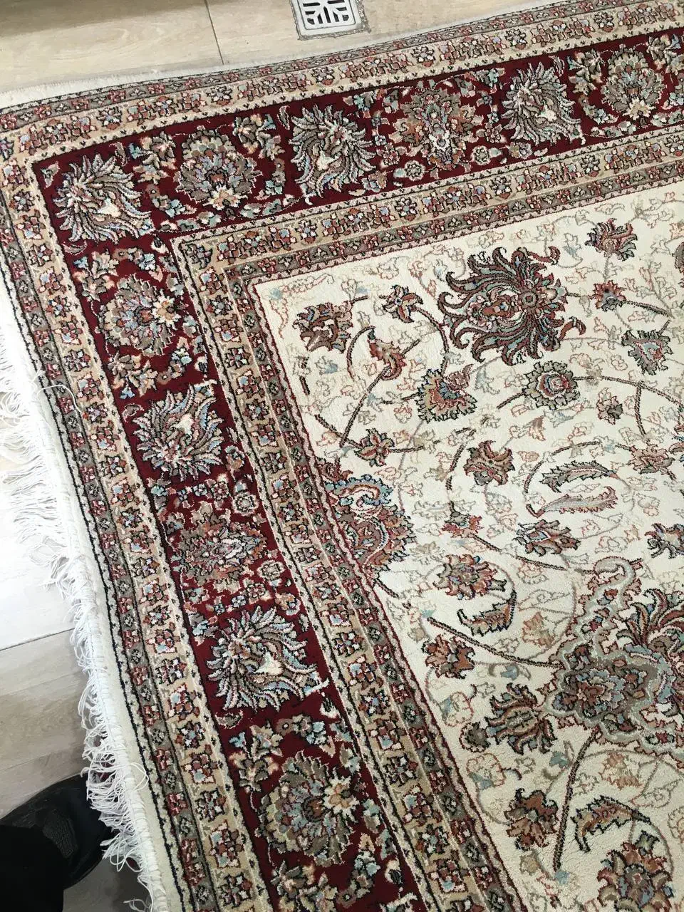 یک تخته فرش 12 متری و یک جفت 6 متری 700 شانه|فرش|سمنان, |دیوار