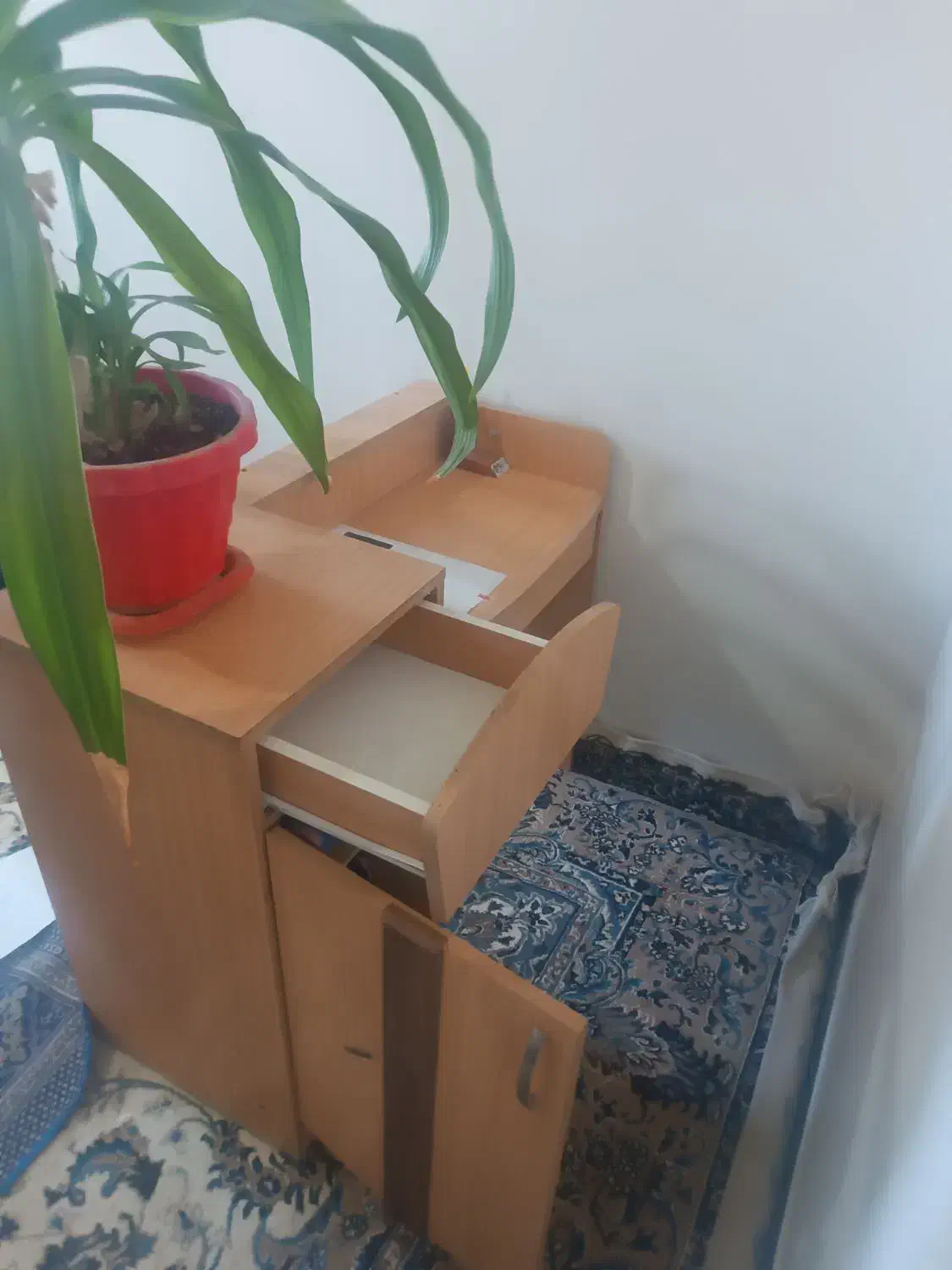 میز|میز تحریر و کامپیوتر|مرودشت, مسکن مهرگان|دیوار