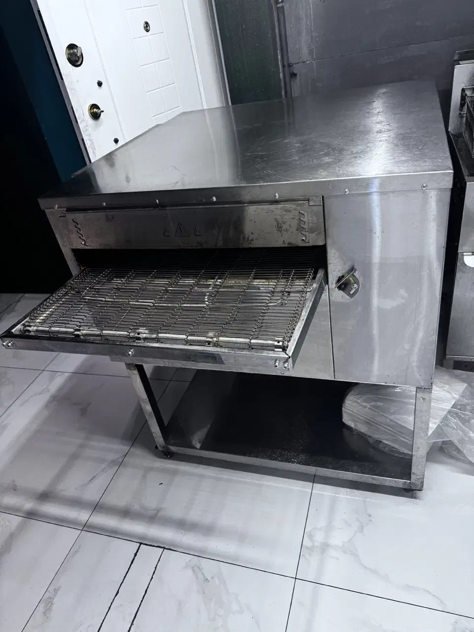 فر ریلی پیتزا|کافی‌شاپ و رستوران|کرج, گلشهر|دیوار