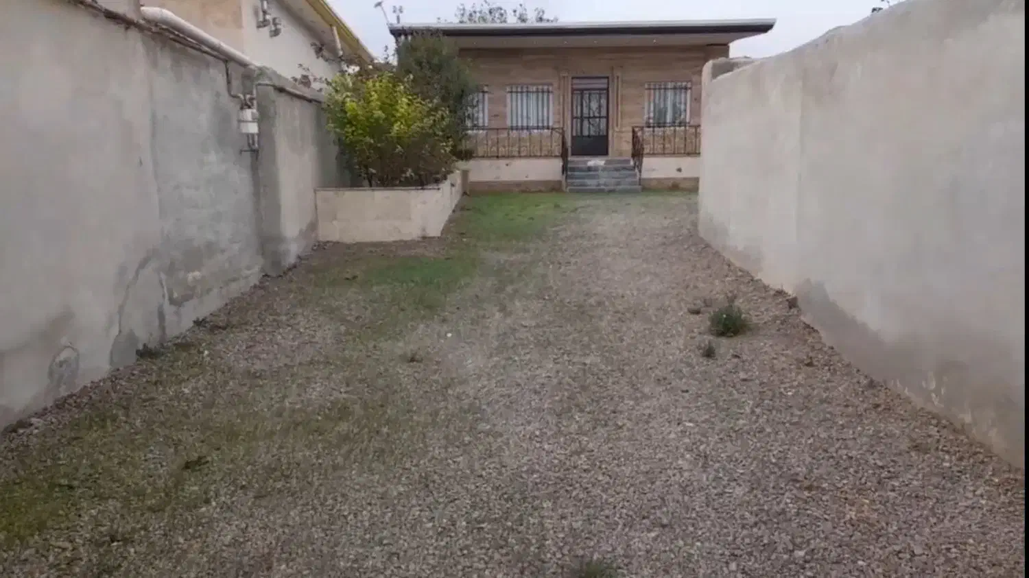 ویلا نوساز سند دار ۴۰۰ متری ۳سال ساخت|فروش خانه و ویلا|کوراییم, |دیوار