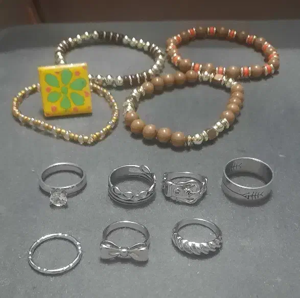 دستبند و انگشتر|بدلیجات|اصفهان, همدانیان|دیوار