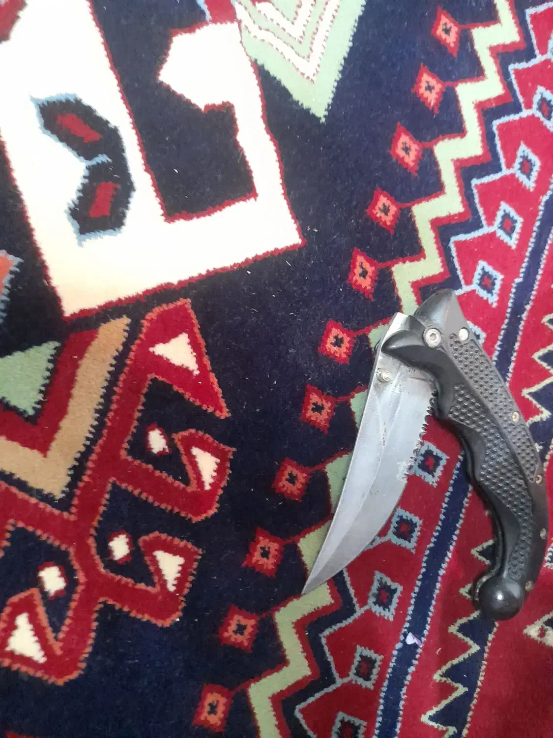 چاقو|کوهنوردی و کمپینگ|مرودشت, استادیوم‎|دیوار