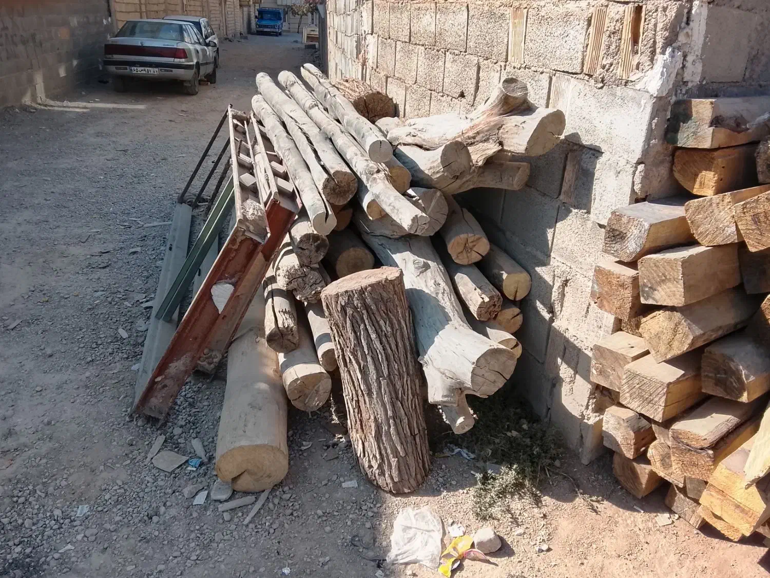 فروش انواع چوب روسی و کبوده و ساخت انواع درب چوبی|خدمات پیشه و مهارت|لردگان, |دیوار