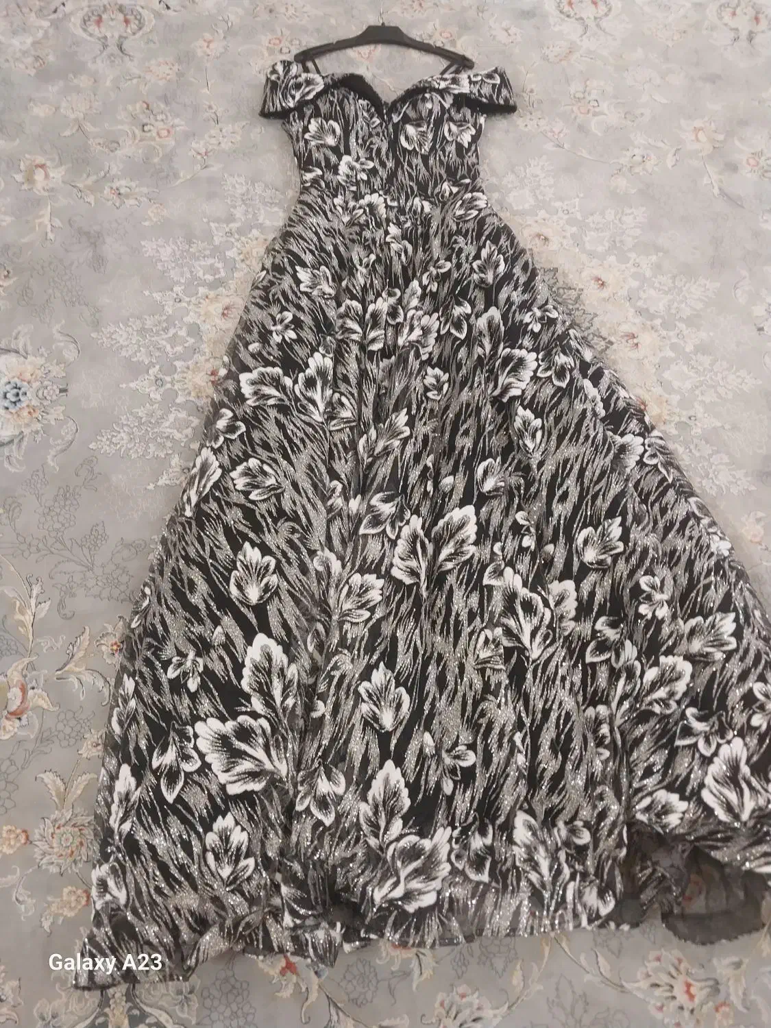 لباس مجلسی  نو  بدون یک بار پوشیدن|لباس|مشهد, یاس|دیوار