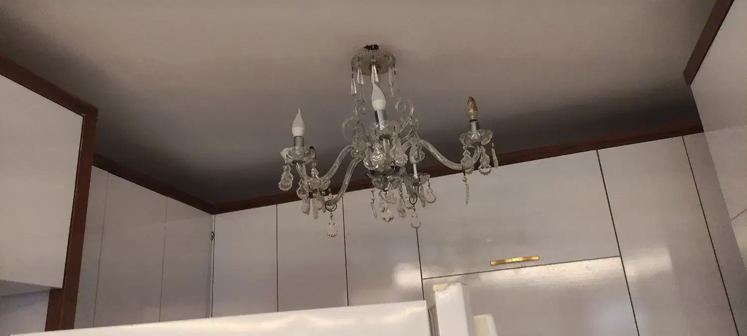 لوستر آویز|لوستر و چراغ آویز|گلبهار, شهر جدید گلبهار|دیوار