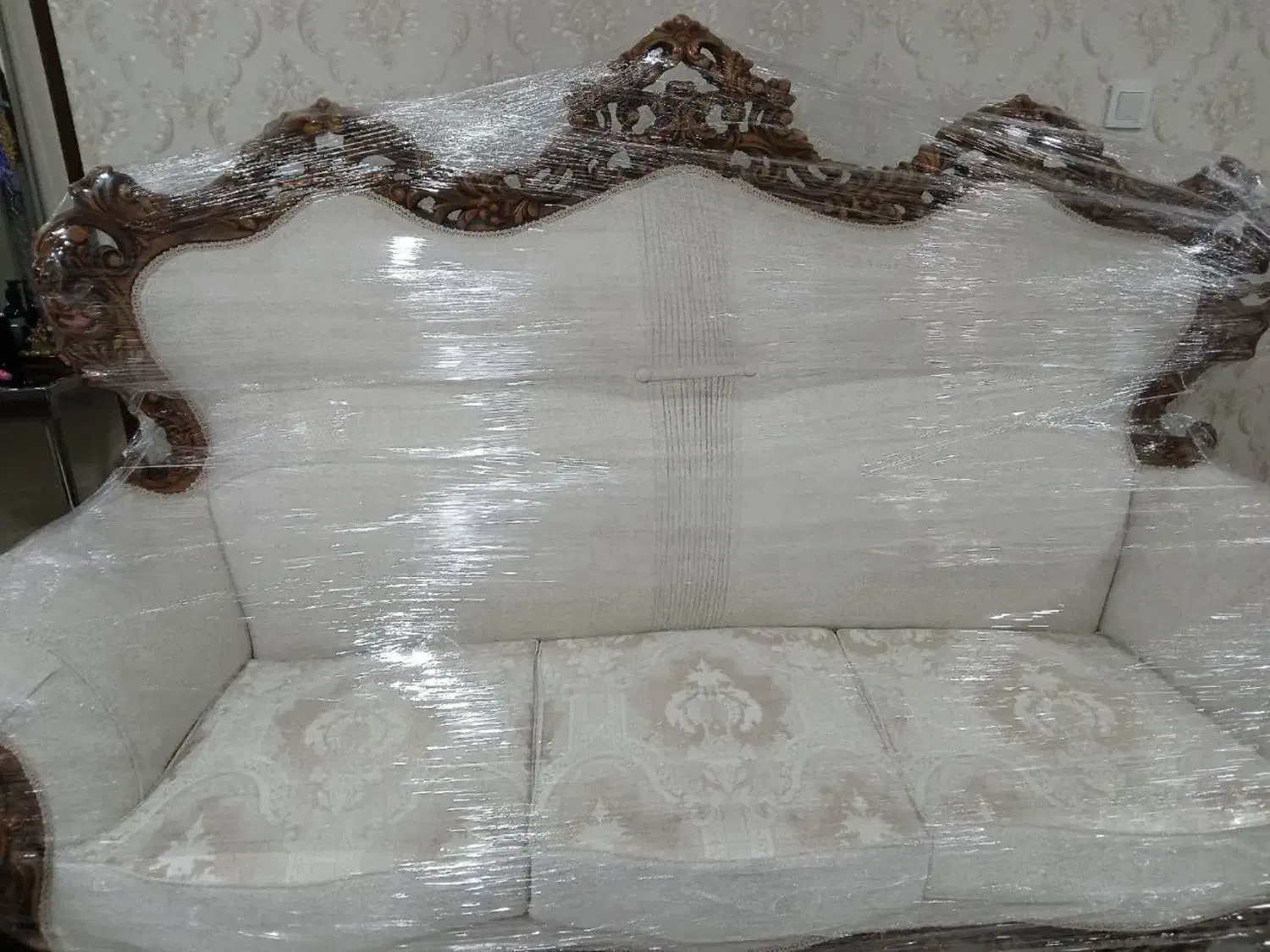 مبل ۷نفره نو|مبلمان خانگی و میز عسلی|تهران, میدان میوه و تره‌بار مرکزی|دیوار