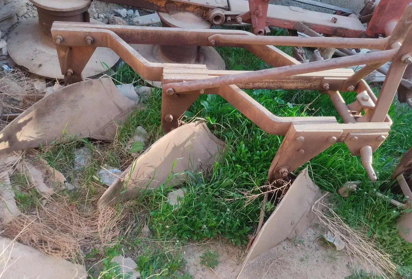 گاواهن|لوازم جانبی حیوانات|کبودرآهنگ, |دیوار