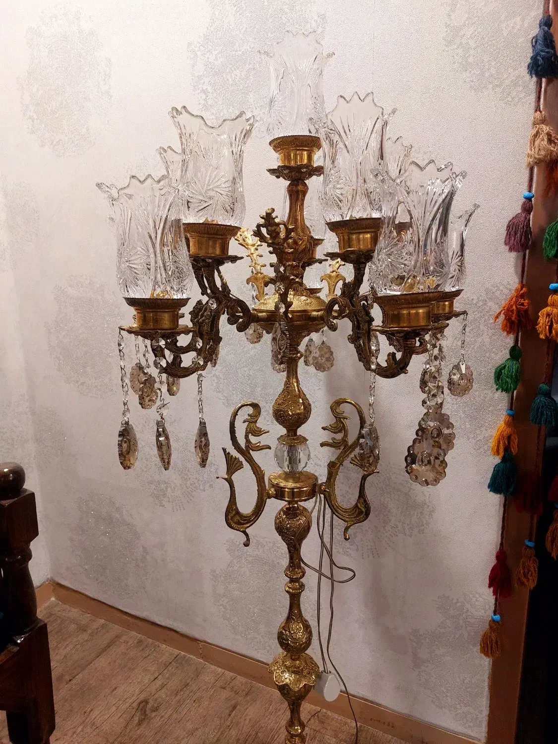 کنارسالنی برنز|لوستر و چراغ آویز|اراک, |دیوار