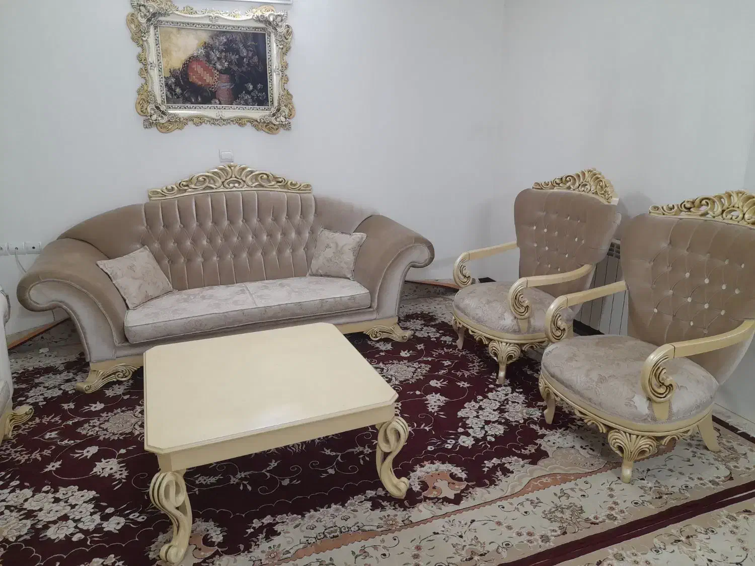 مبل کلاسیک ۷نفره با جلومبلی|مبلمان خانگی و میز عسلی|چهاردانگه (تهران), |دیوار