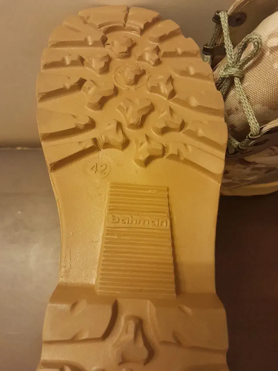 پوتین زمستانی|کوهنوردی و کمپینگ|سراب, |دیوار