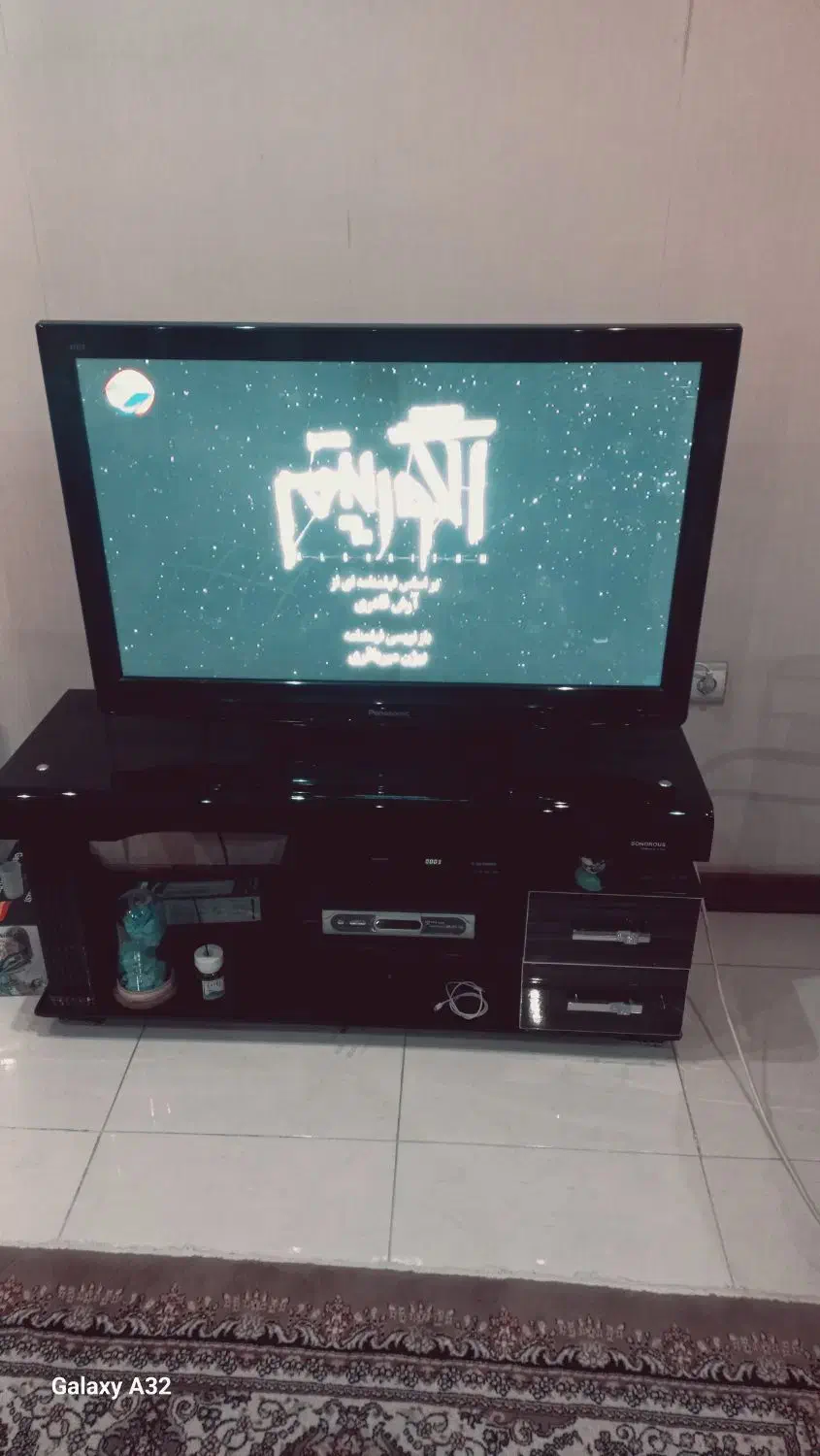 ال سی دی ۴۲ اینچ|تلویزیون و پروژکتور|اندیشه, اندیشه فاز ۱|دیوار