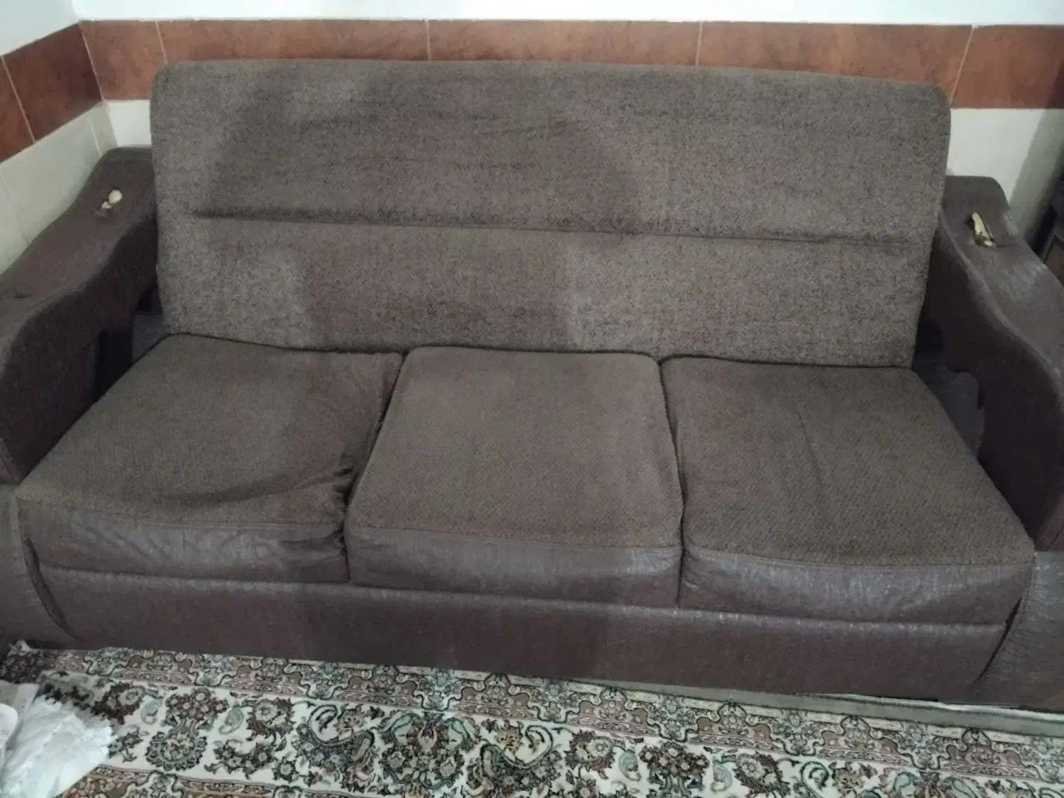 قیمت ۳۵۰۰۰۰۰|مبلمان خانگی و میز عسلی|گرگان, |دیوار