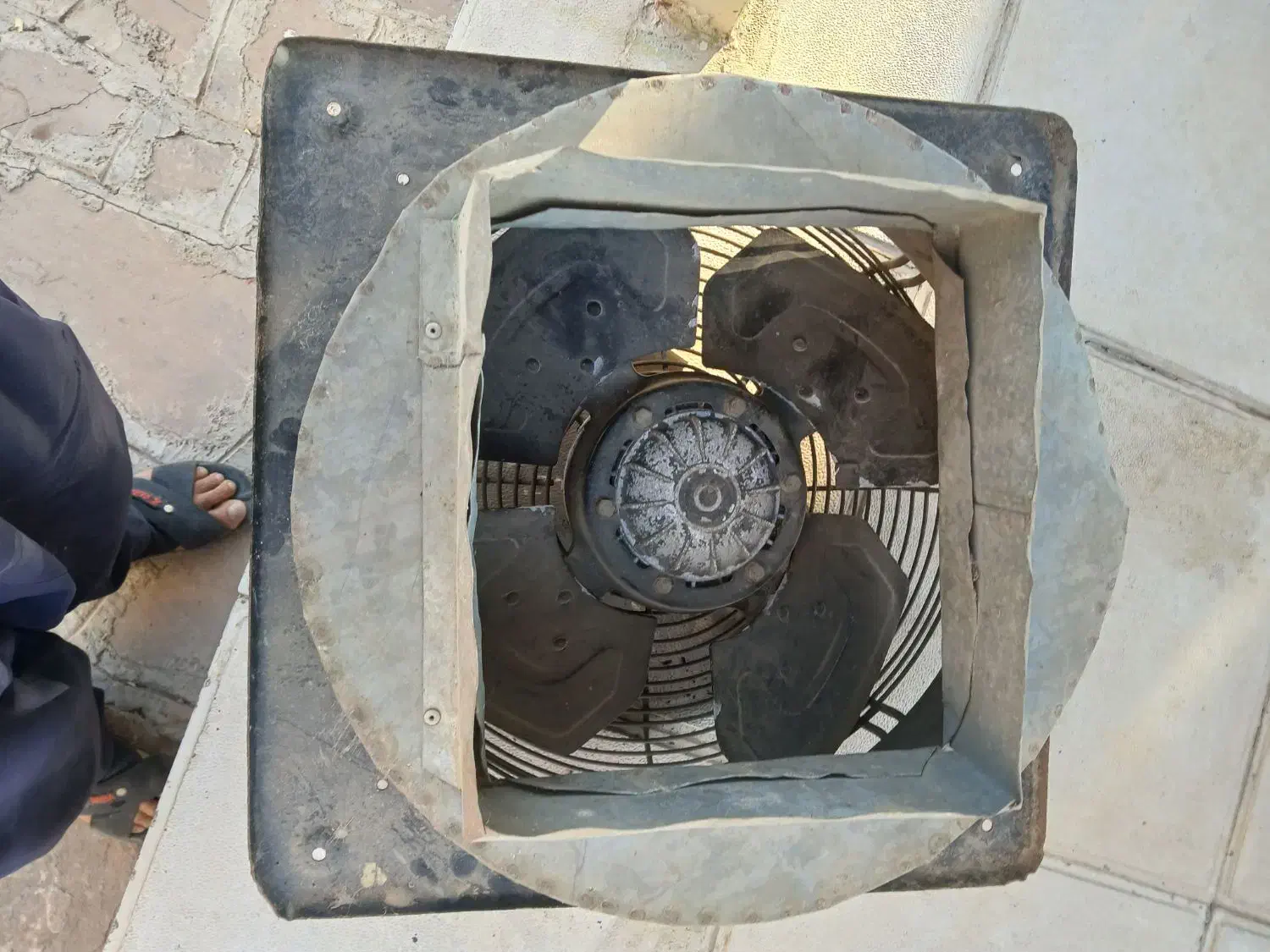 فن صنعتی|پنکه و تصفیهکنندهٔ هوا|سنندج, |دیوار