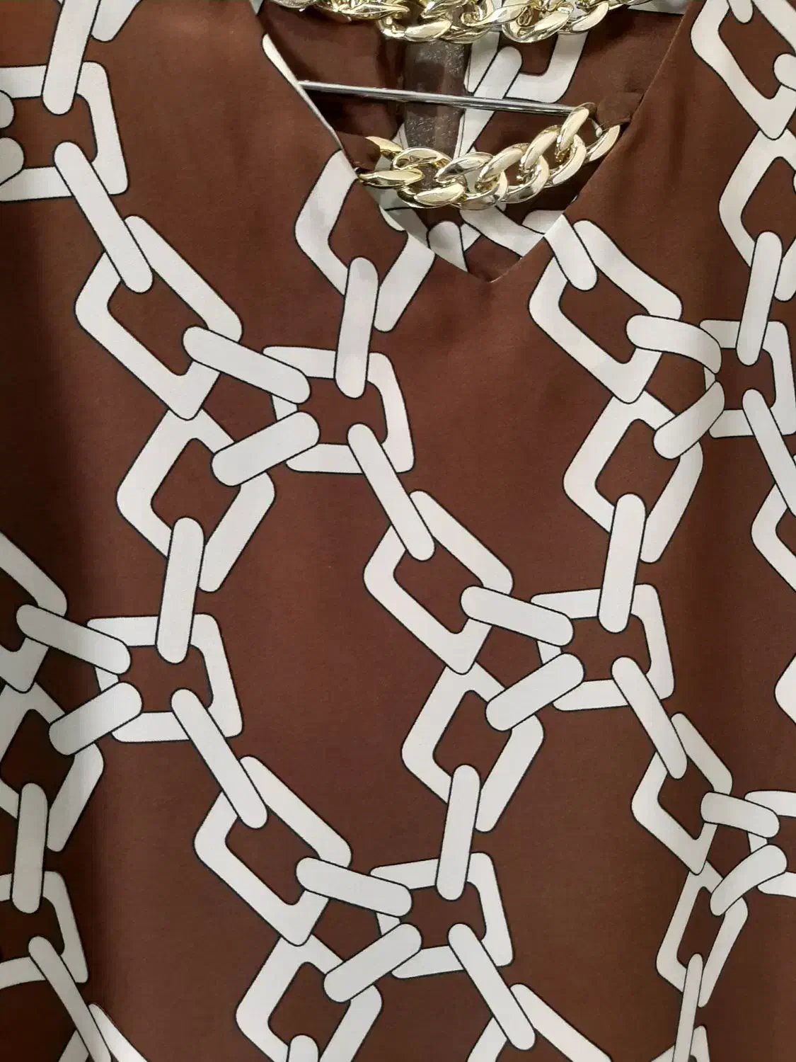 شومیز کاملا نو|لباس|رشت, بوسار|دیوار