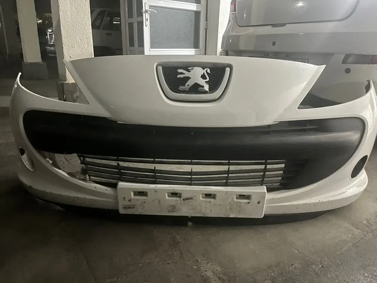 سپر جلو ۲۰۷ سفید سالم|قطعات یدکی و لوازم جانبی|کرج, دهقان ویلا|دیوار