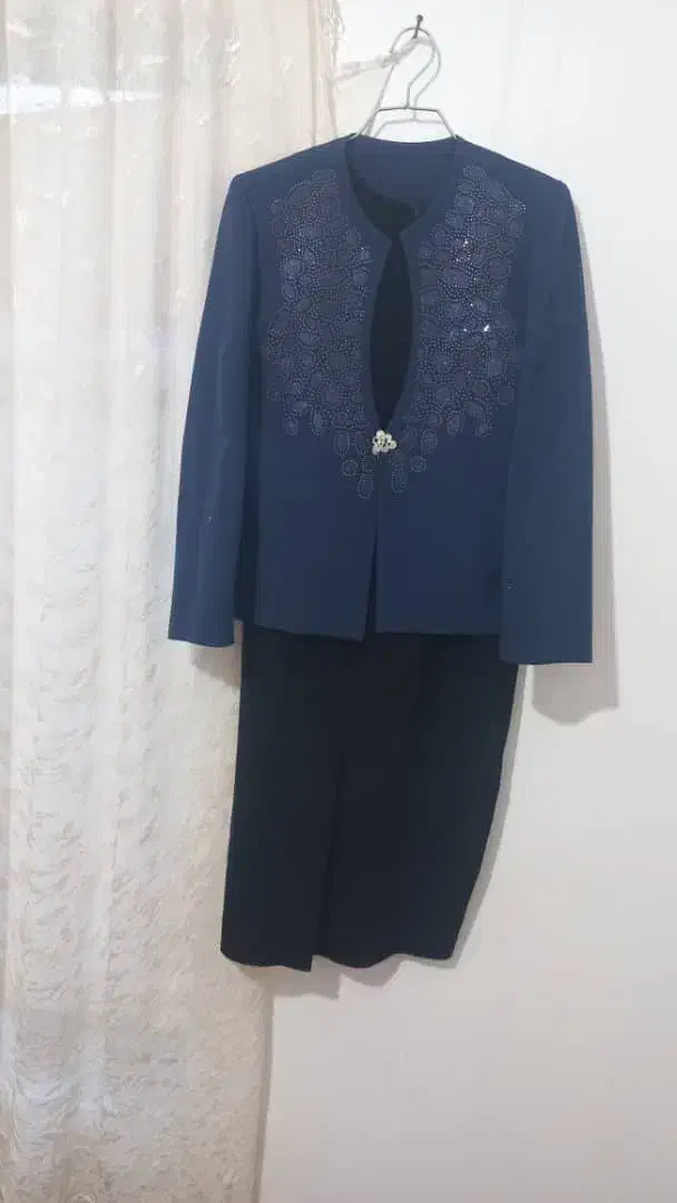 لباس مجلسی|لباس|خمین, |دیوار