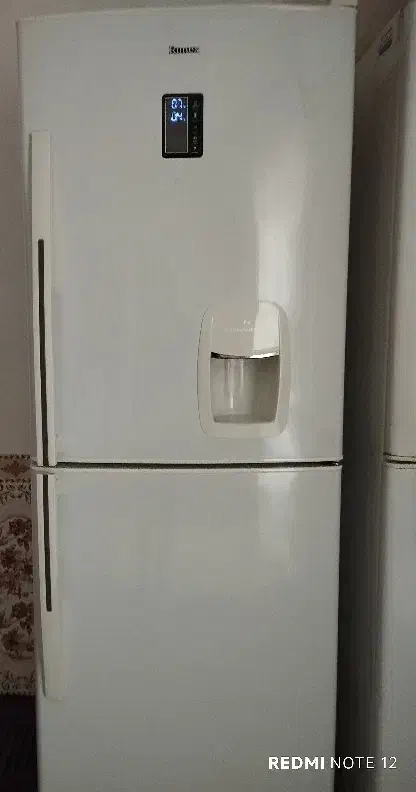 یخچال|یخچال و فریزر|لالجین, |دیوار