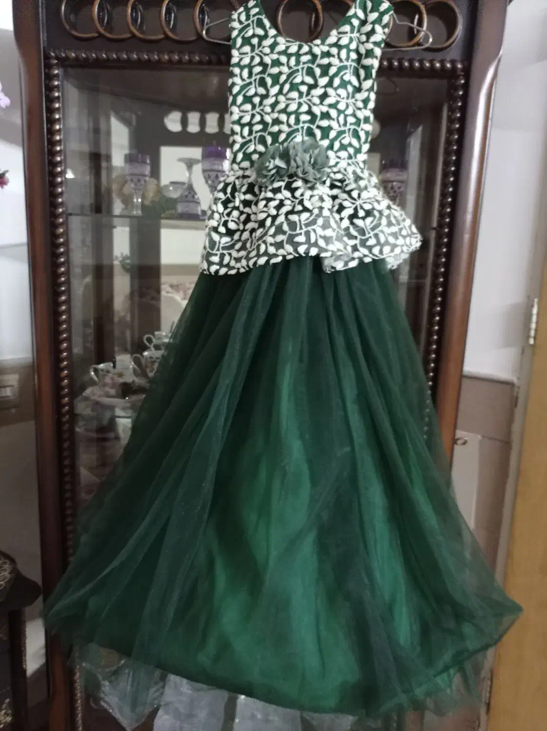 پیراهن مجلسی|لباس|قم, حنیف نژاد|دیوار