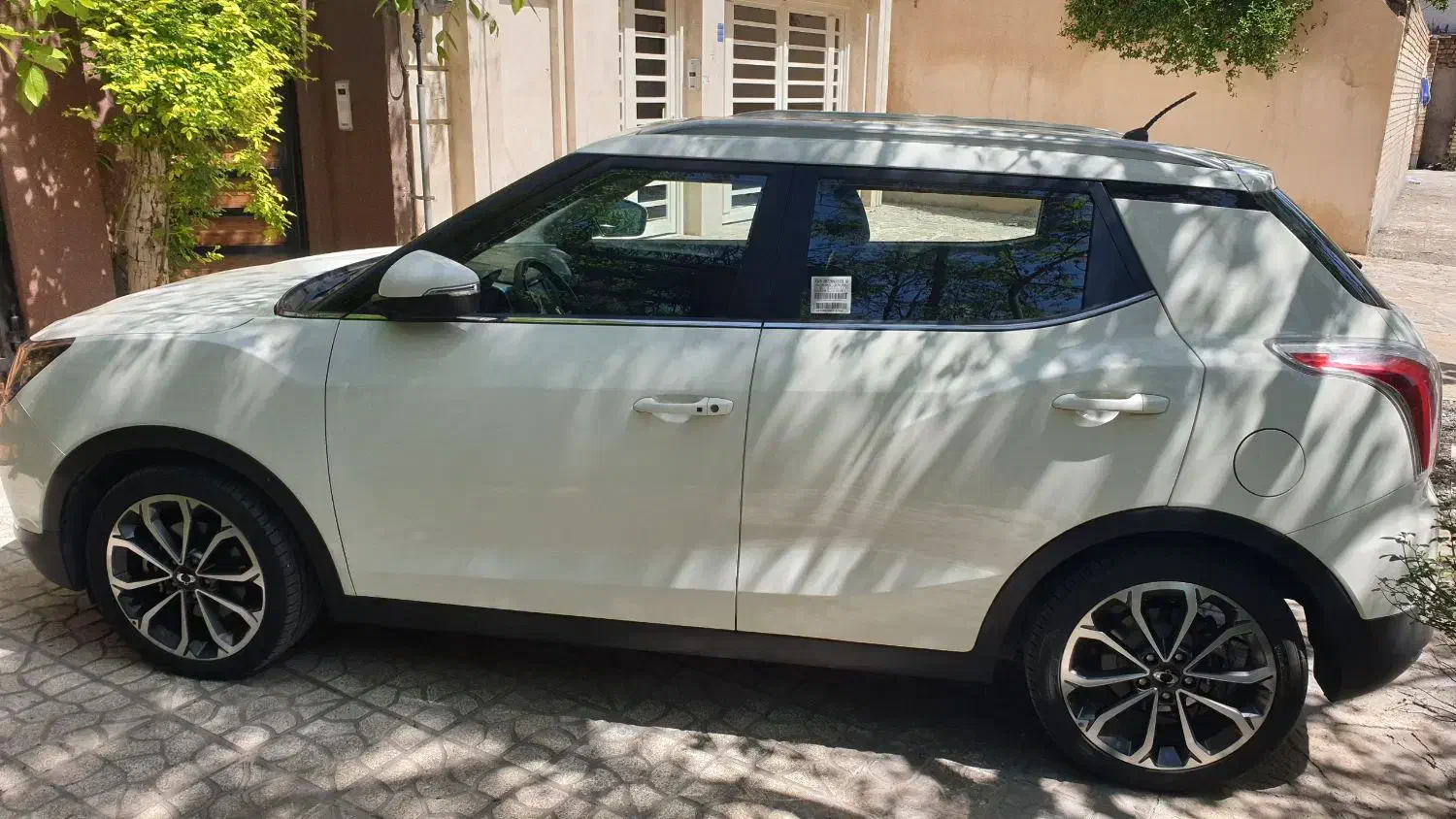 تیوولی ۲۰۱۷|خودرو سواری و وانت|لاهیجان, قیام|دیوار