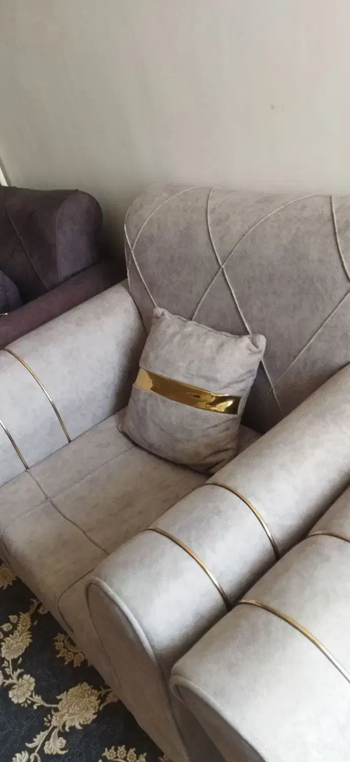 مبل چسترراحتی در حدنو|مبلمان خانگی و میز عسلی|دورود, |دیوار