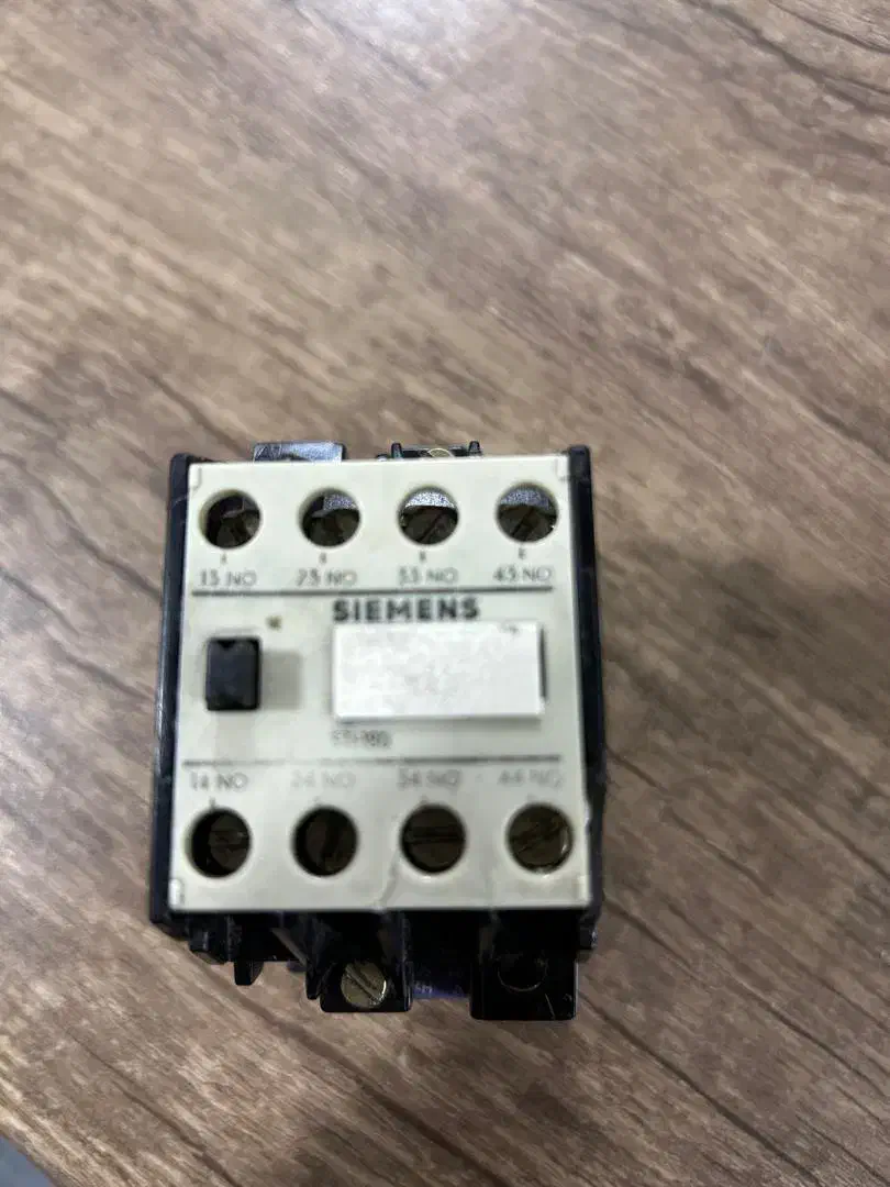 تعداد لوازم برق صنعتی کارکرده سالم|ماشینآلات صنعتی|ماهدشت, |دیوار