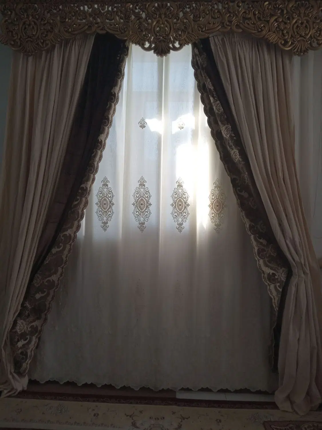 پرده|پرده، رانر، رومیزی|مهربان, |دیوار
