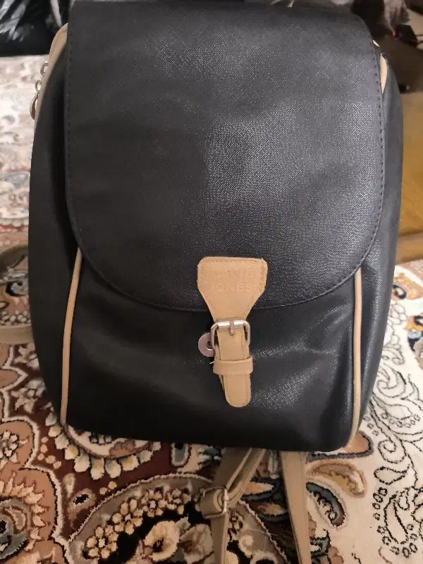 کوله مدرسه|کیف، کفش، کمربند|اصفهان, جلالیه|دیوار