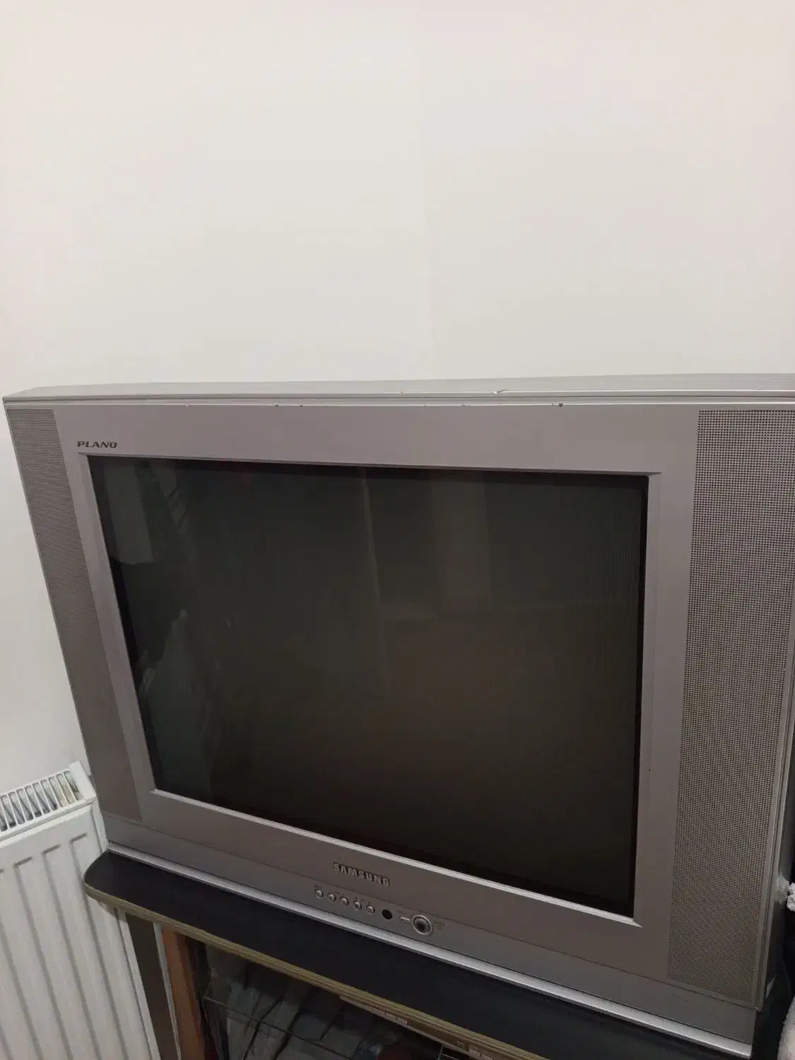 تلویزیون29اینچ|تلویزیون و پروژکتور|ایلام, |دیوار