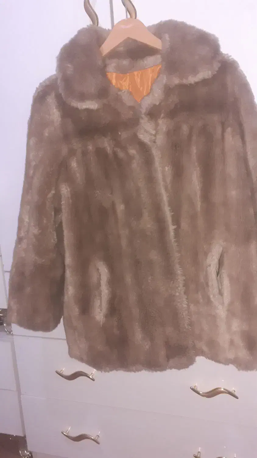 پالتو خز زنانه مناسب سایزها۳۸ تا۴۰|لباس|فردیس, شهرک شهید حسینی|دیوار