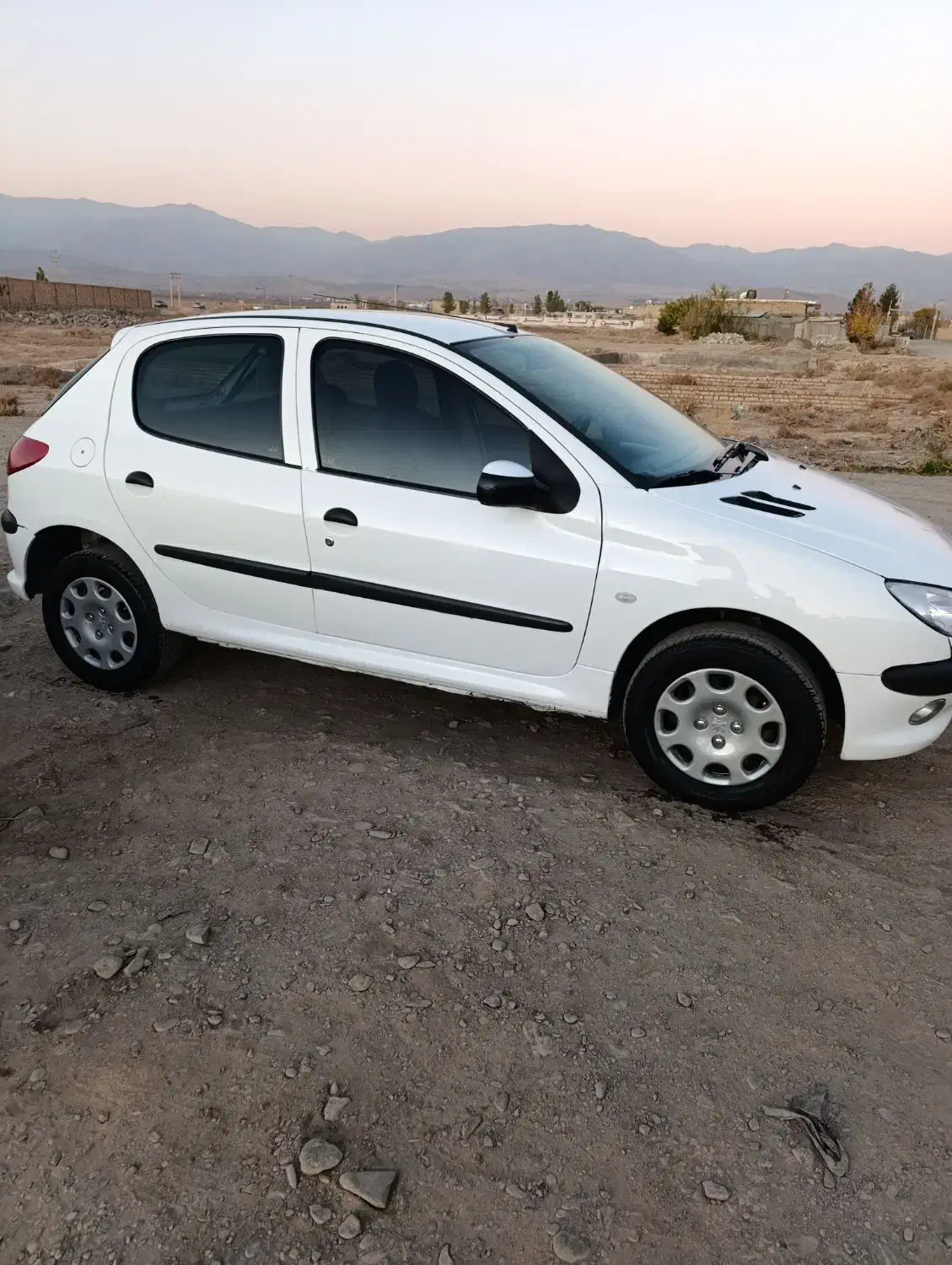 ۲۰۶ مدل ۹۱ لاکاغذی|خودرو سواری و وانت|نیشابور, بلوار گلها|دیوار