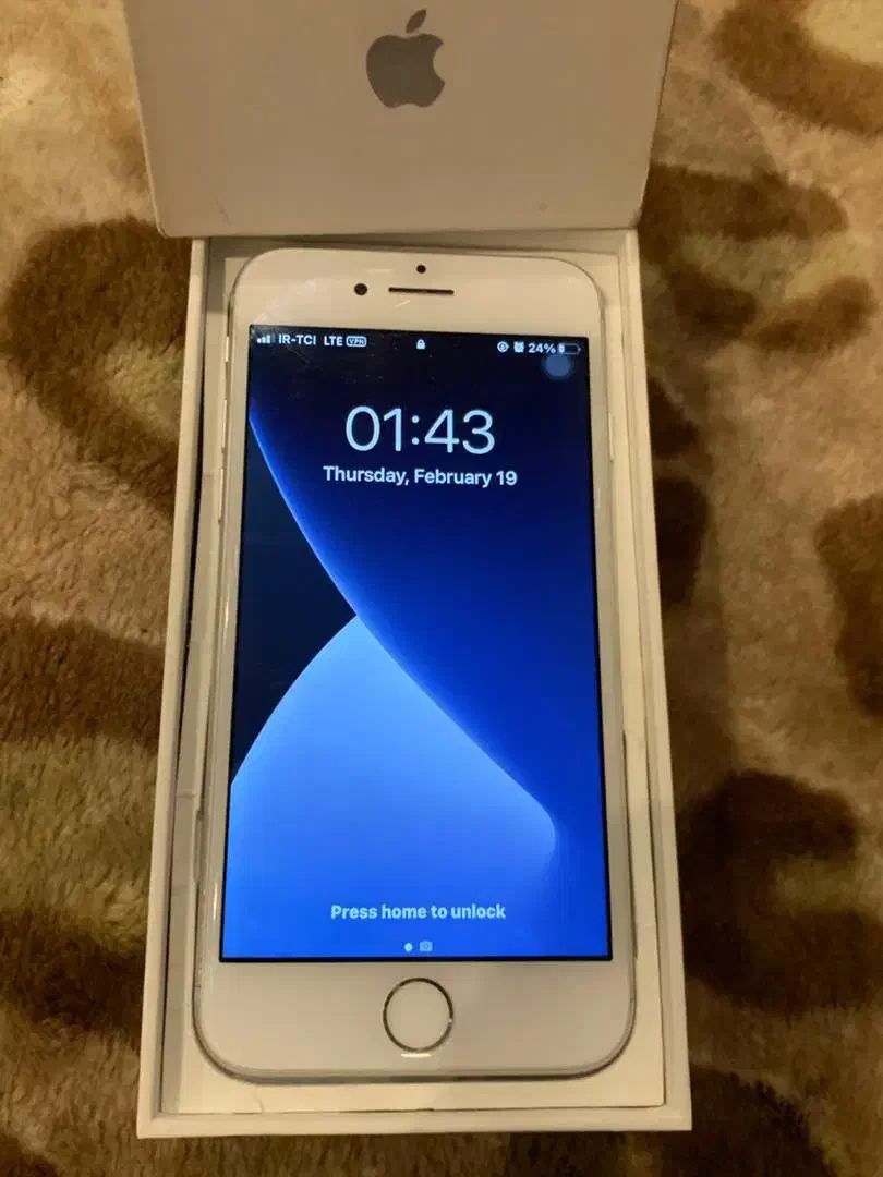 Iphone 8 128|موبایل|شیراز, عادل آباد|دیوار