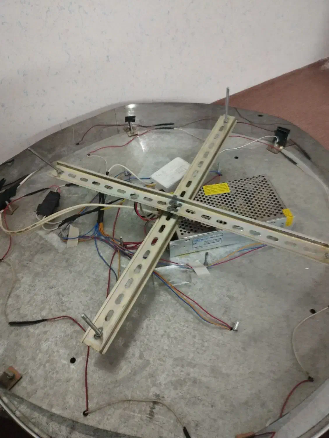 لوستر|لوستر و چراغ آویز|قائم‌شهر, |دیوار