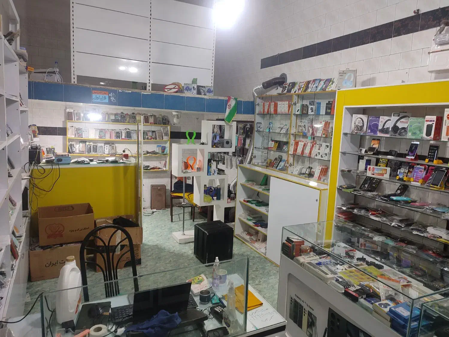 واگذاری موبایل فروشی|فروشگاه و مغازه|سبزوار, امیر کبیر|دیوار
