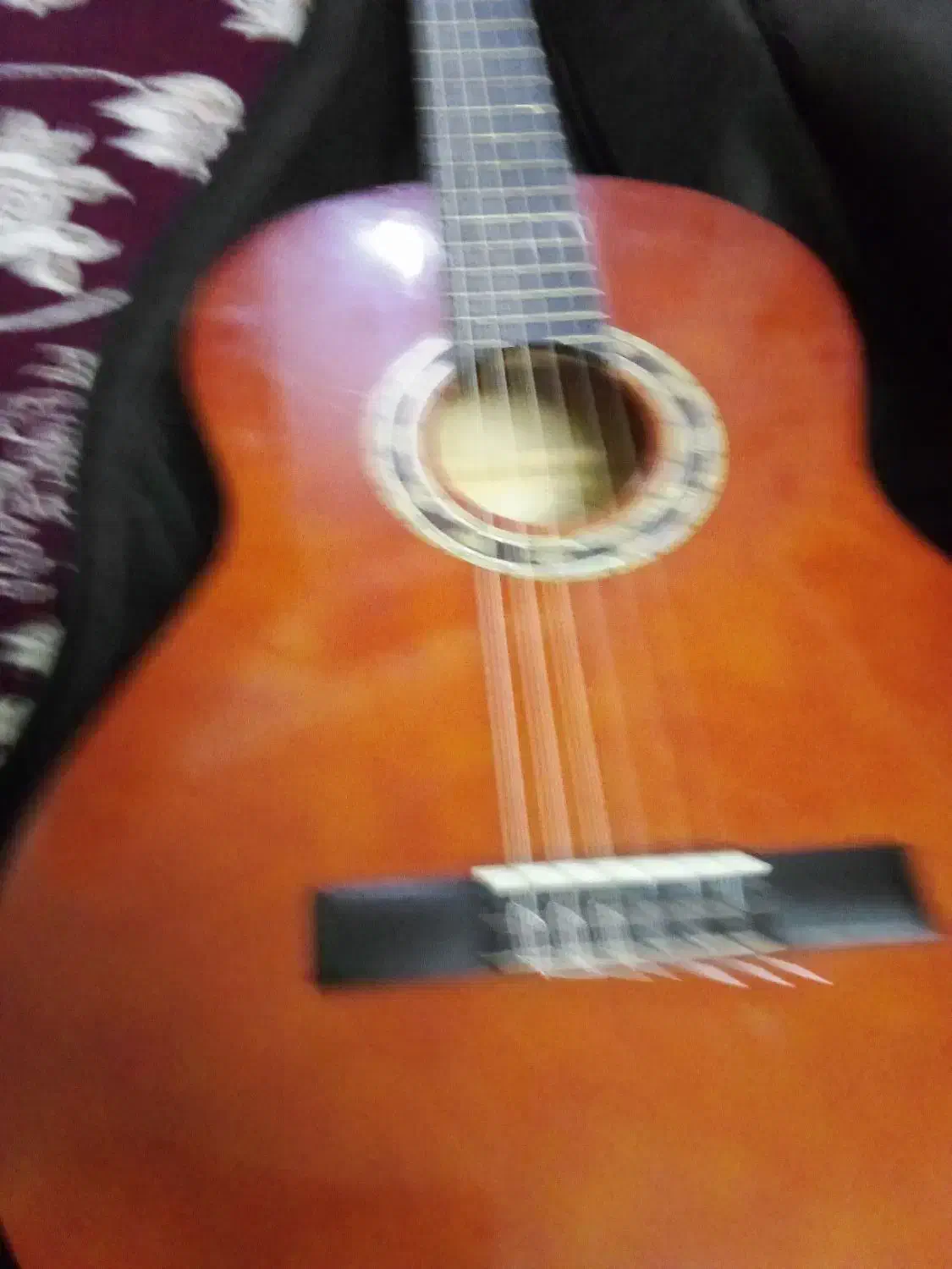 گیتار عروسک.۷میلون خریدارتخفیف میدم|گیتار، بیس، امپلیفایر|اشتهارد, |دیوار