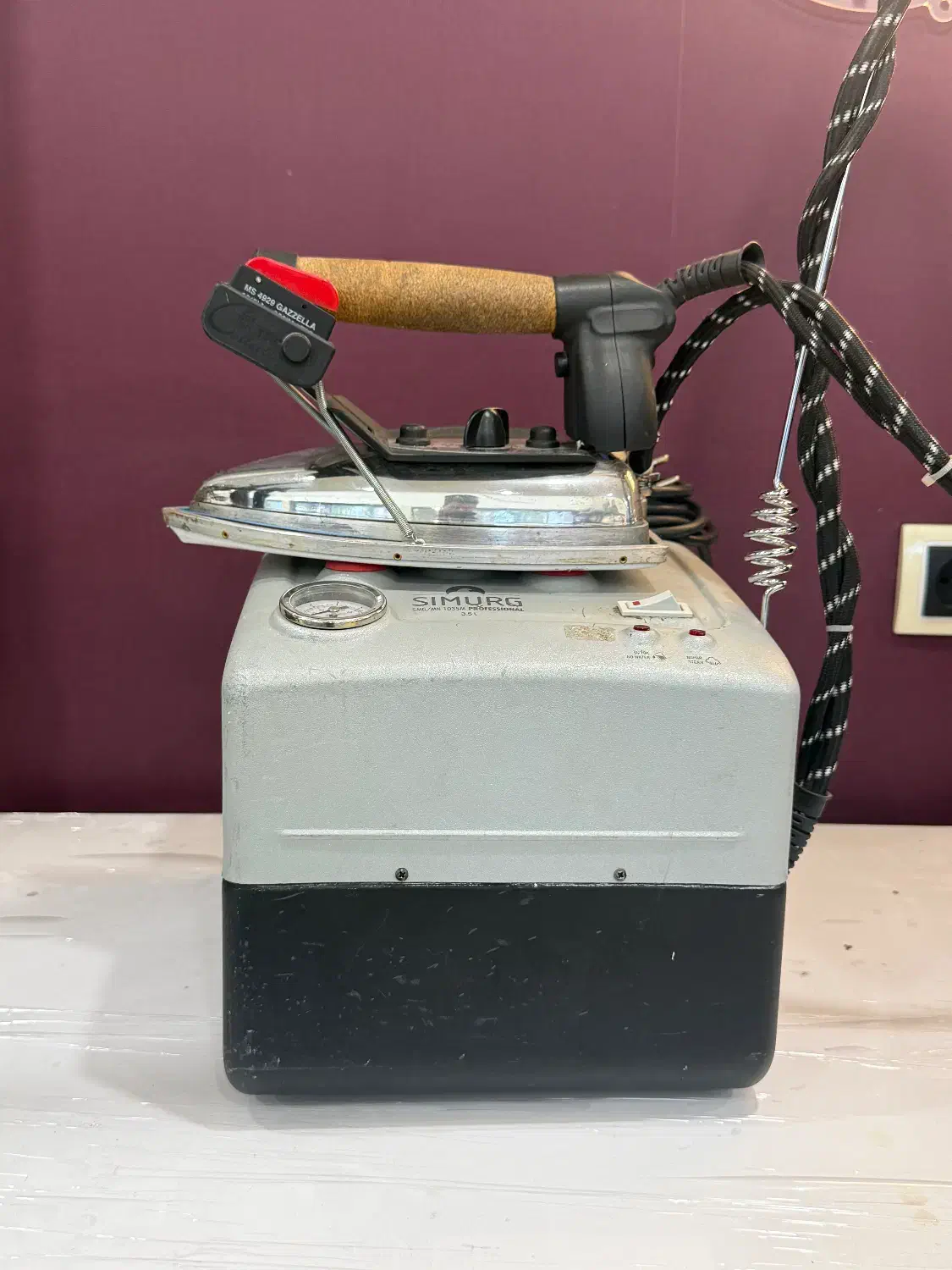 اتو دسته دوم|اتو و لوازم اتو|رشت, صفاری|دیوار