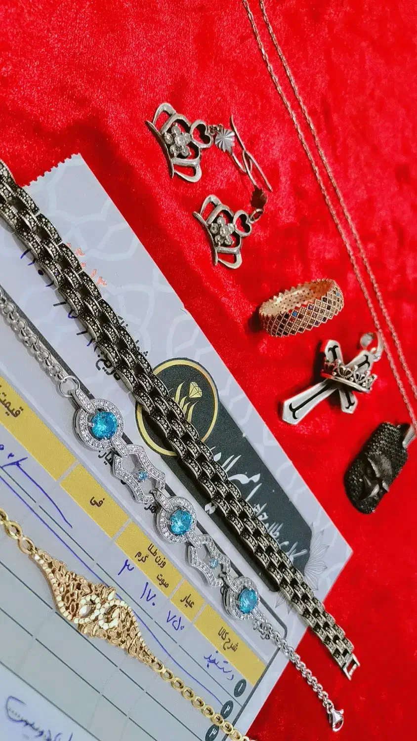 دستبند مینیمال الماس زنجیر و پلاک گوشواره گردنبند|جواهرات|مشکیندشت, |دیوار