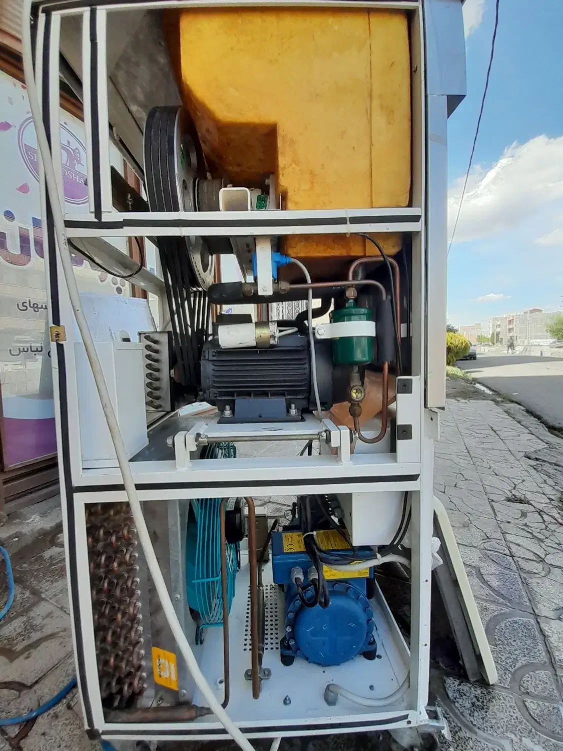 یک دستگاه بستنی قیفی نیک نام|کافیشاپ و رستوران|پارسآباد, |دیوار