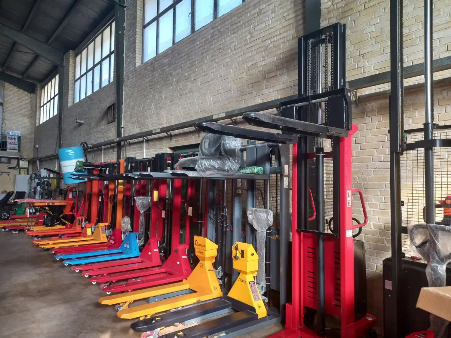 لیفتراک دستی استاکر شارژی جک پالت استاندارد|ماشینآلات صنعتی|برازجان, |دیوار