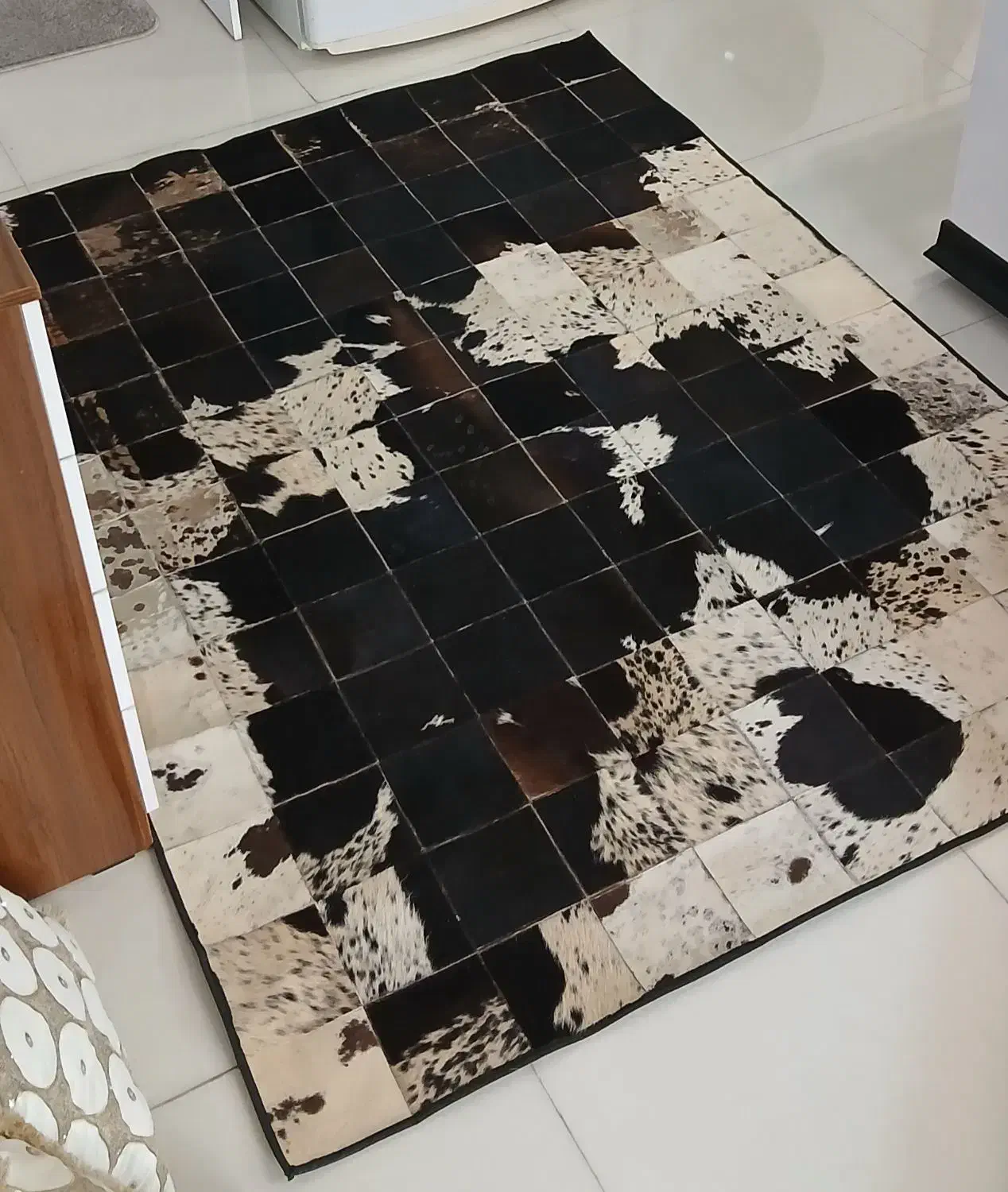 فرش پوست گاو کاملا نو|فرش|مشهد, الهیه|دیوار