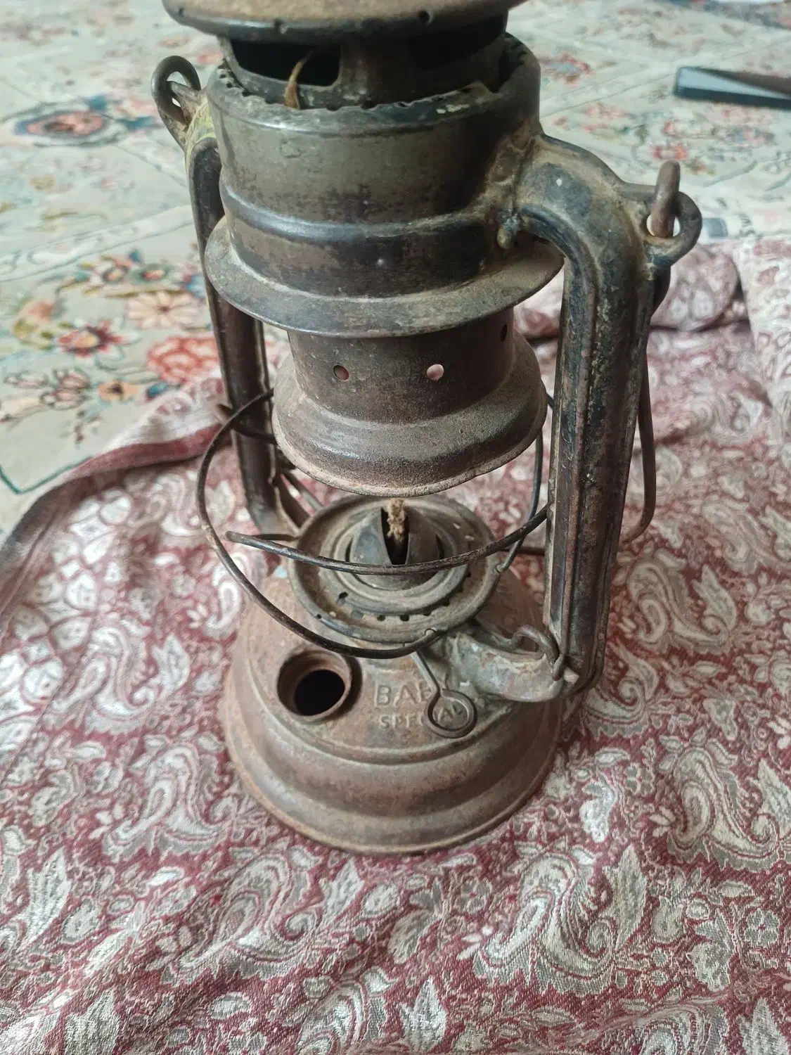 چراغ نفتی قدیمی|لامپ و چراغ|اسفراین, |دیوار