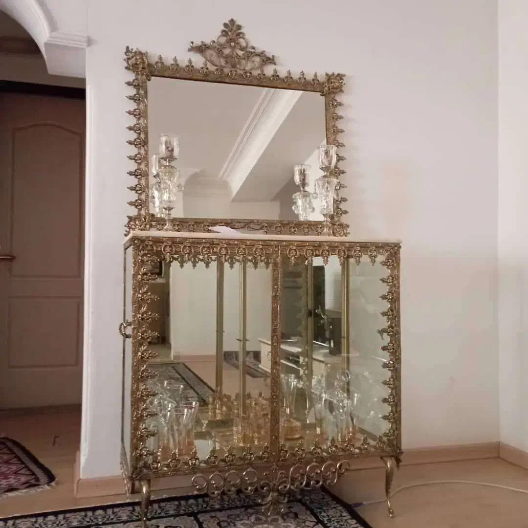 کنسول و آینه برنجی|بوفه، ویترین، کنسول|ساوه, |دیوار