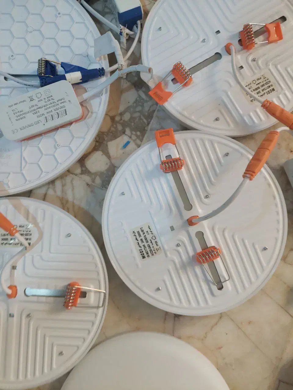 لامپ سقفی روکار تمام نور گرد|لامپ و چراغ|قوچان, |دیوار