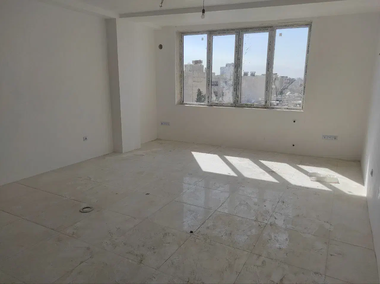 2خواب/خوش متراژ/خام|فروش آپارتمان|شیراز, لاله|دیوار